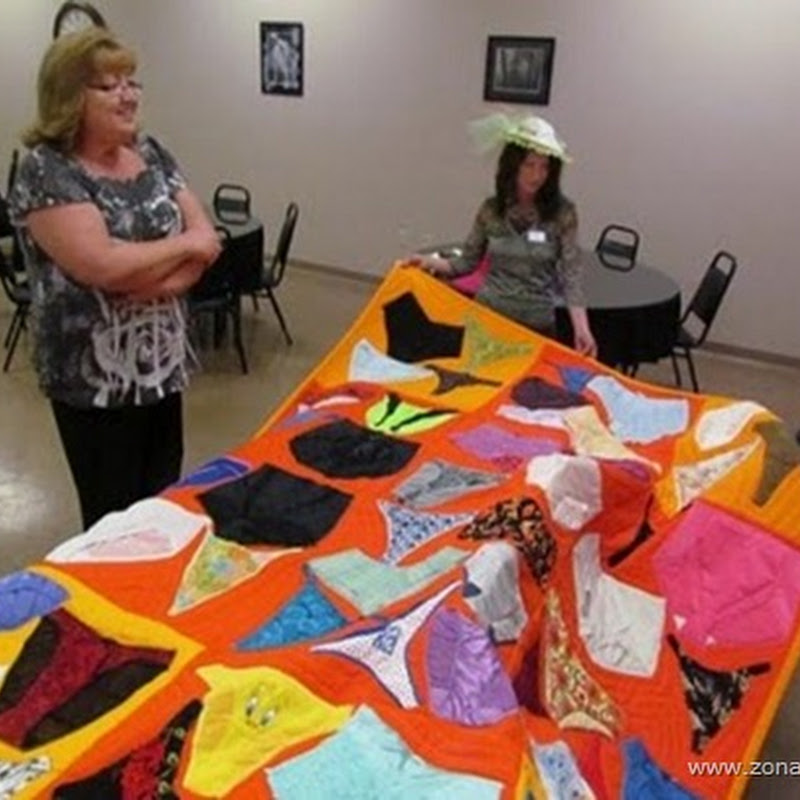 Selimut ini terbuat dari celana  dalam wanita foto  foto  